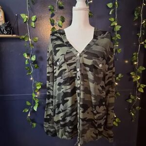 New York Laundry Green and Black Camo Shirt